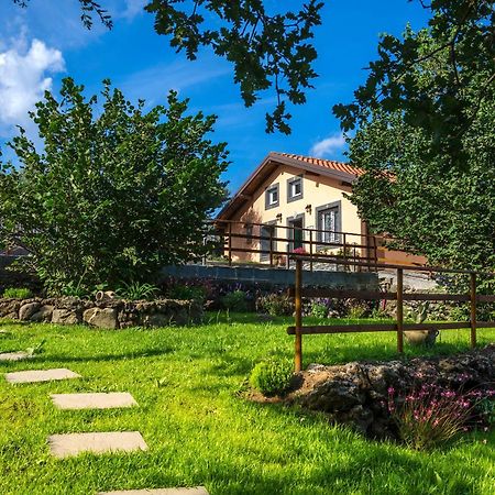 מסקלי Villa Del Gelso Chalet Nel Parco Delletna מראה חיצוני תמונה