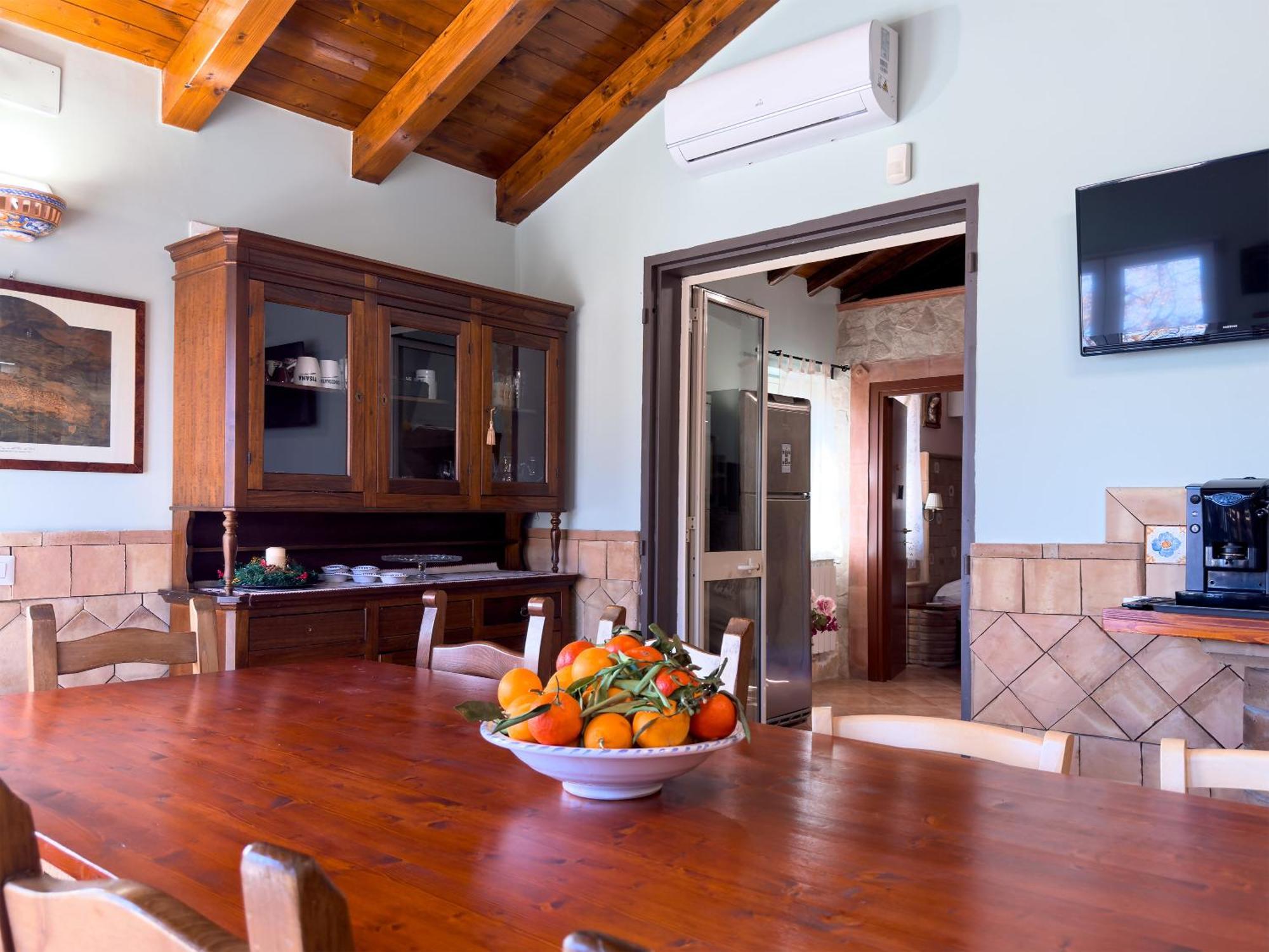 מסקלי Villa Del Gelso Chalet Nel Parco Delletna מראה חיצוני תמונה