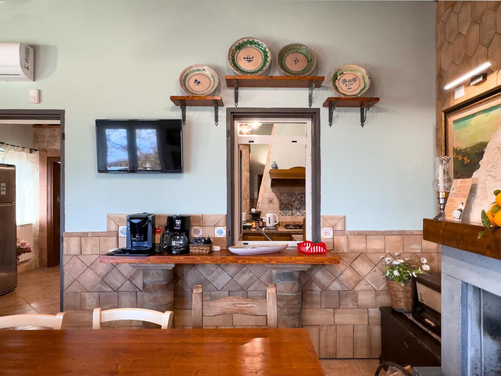 מסקלי Villa Del Gelso Chalet Nel Parco Delletna מראה חיצוני תמונה