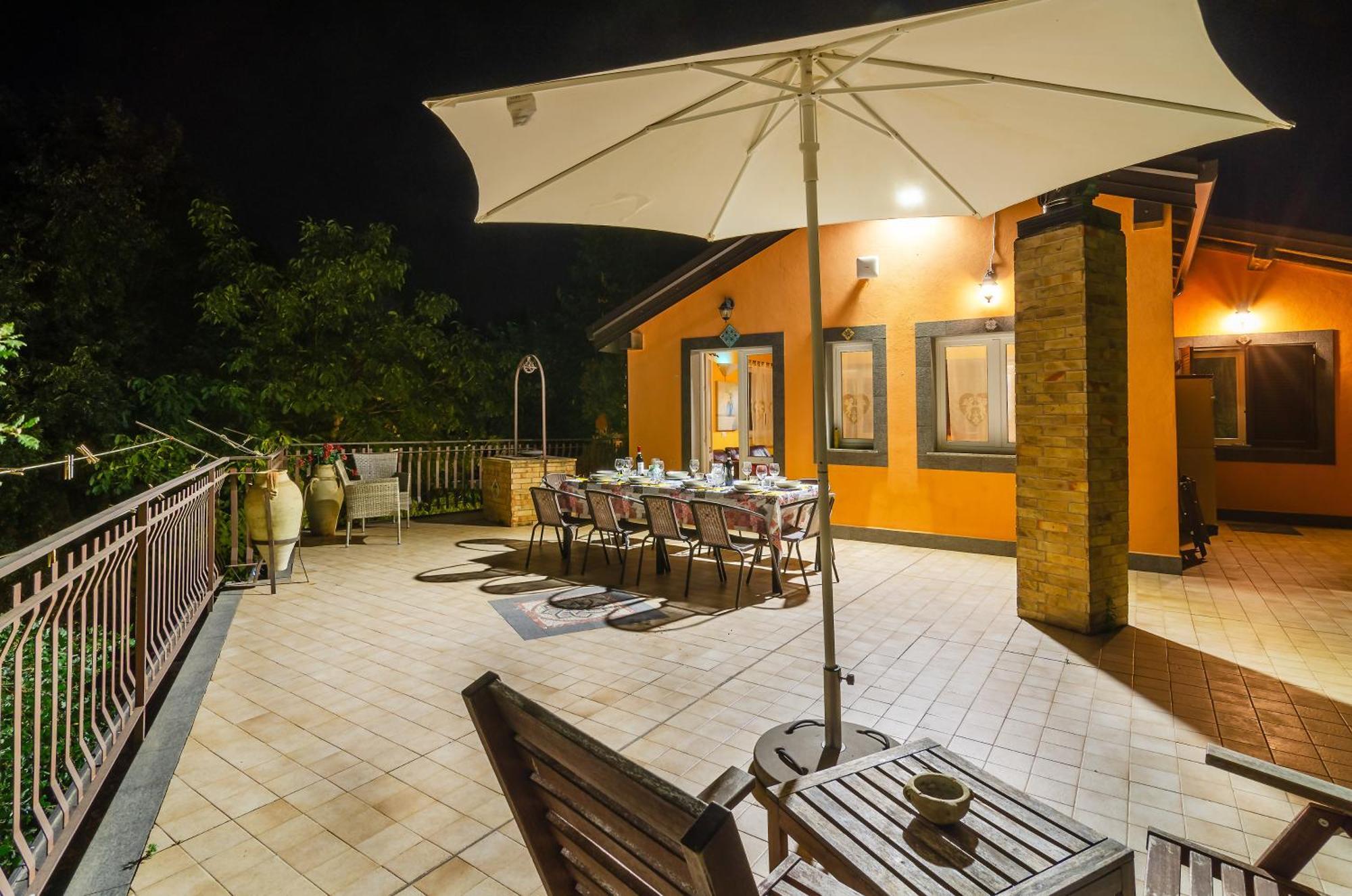 מסקלי Villa Del Gelso Chalet Nel Parco Delletna מראה חיצוני תמונה