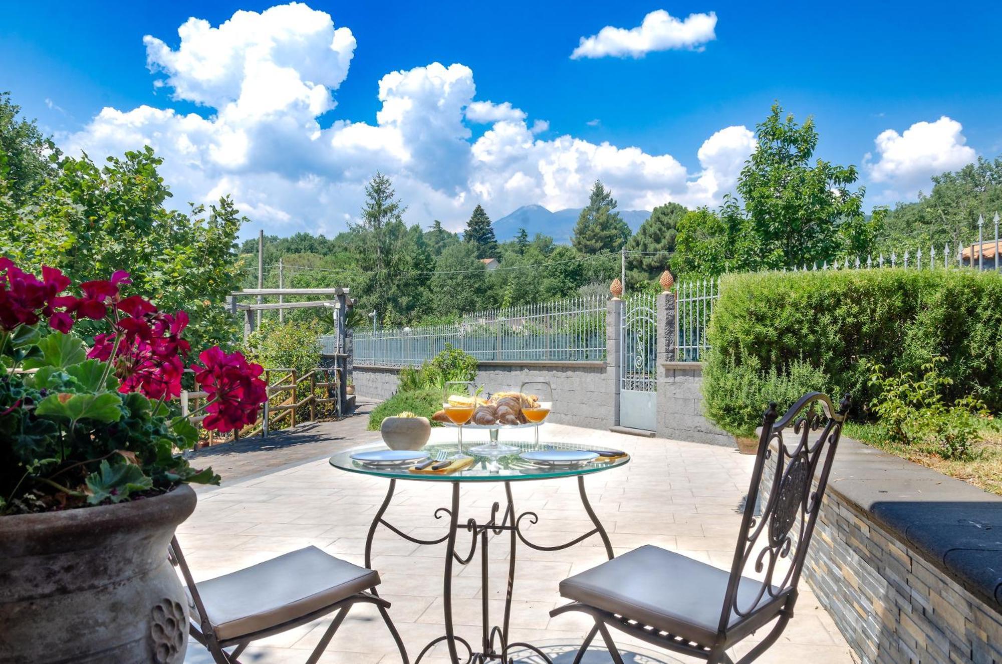 מסקלי Villa Del Gelso Chalet Nel Parco Delletna מראה חיצוני תמונה