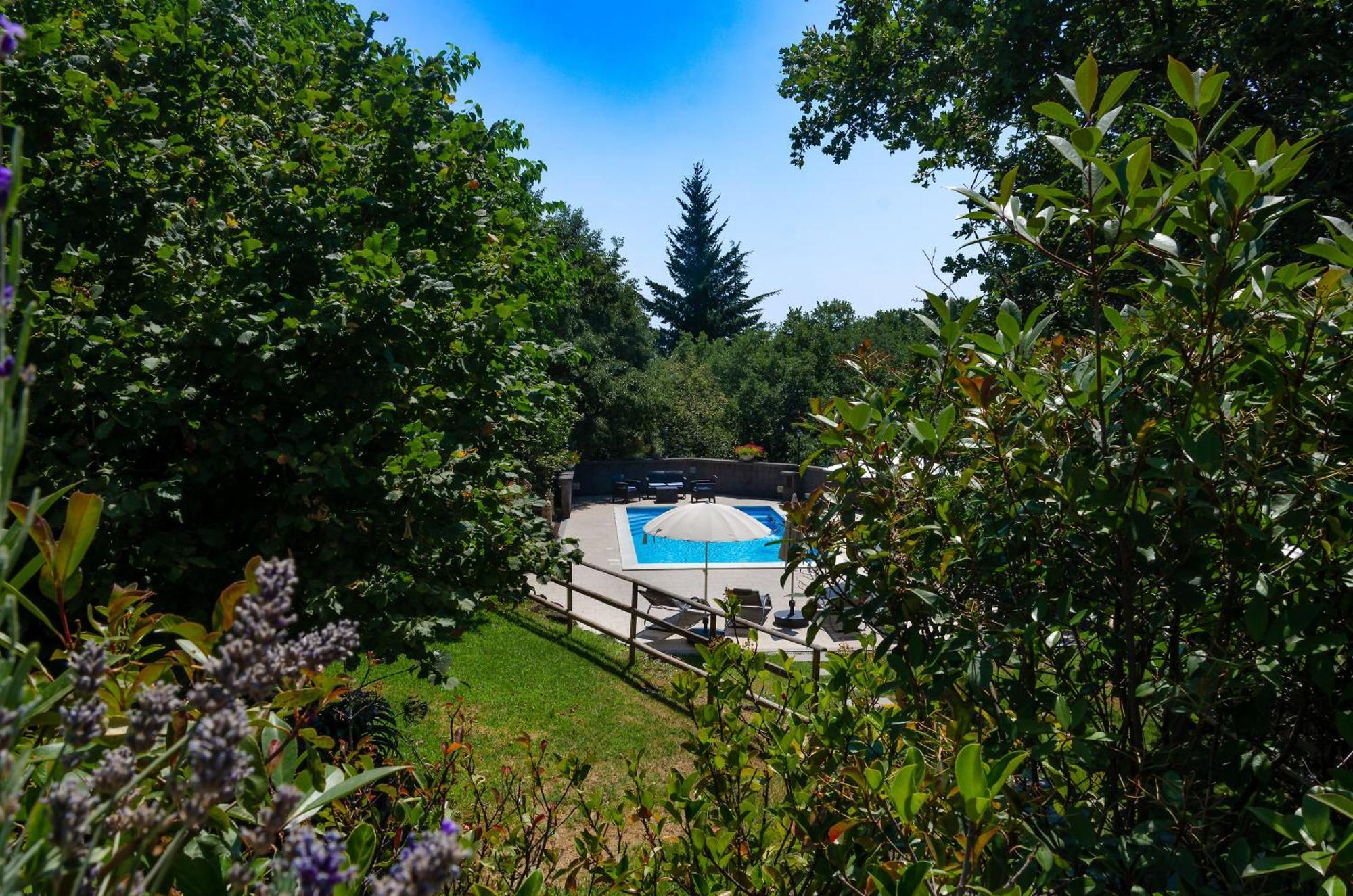 מסקלי Villa Del Gelso Chalet Nel Parco Delletna מראה חיצוני תמונה