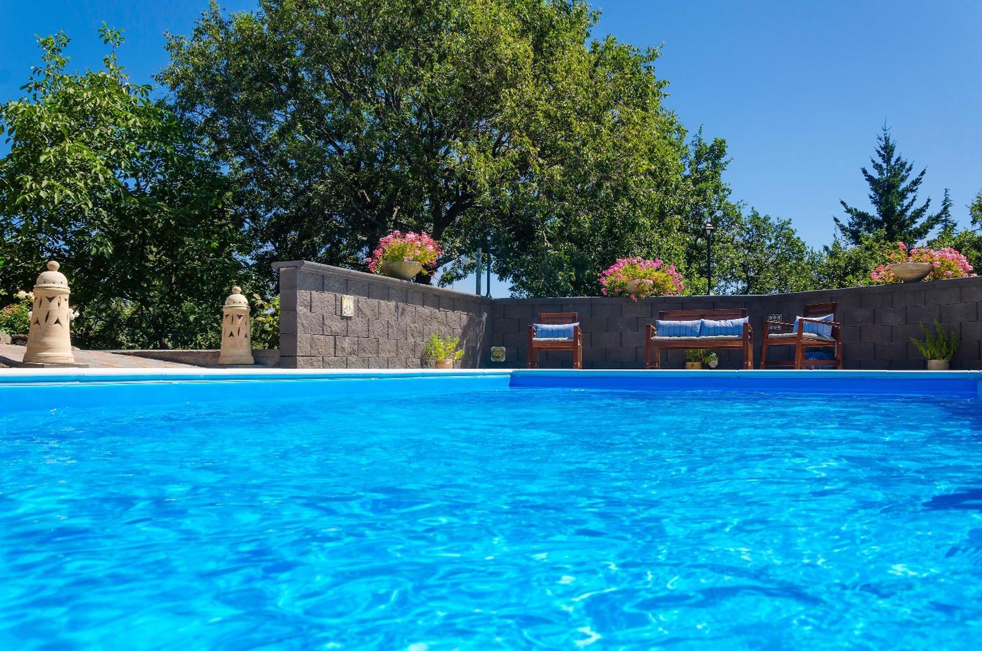 מסקלי Villa Del Gelso Chalet Nel Parco Delletna מראה חיצוני תמונה